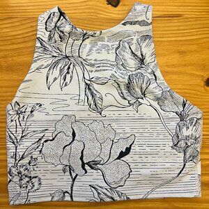 Athleta Conscious Crop A-C - Small